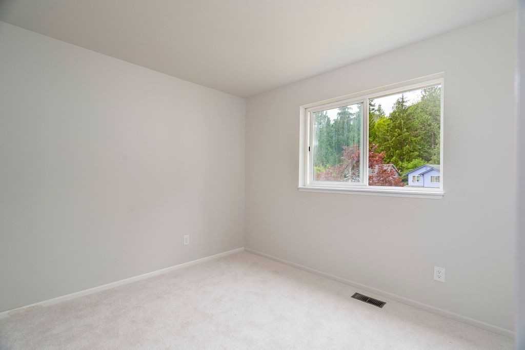 2209 164th Pl Se - Photo 6 of 15