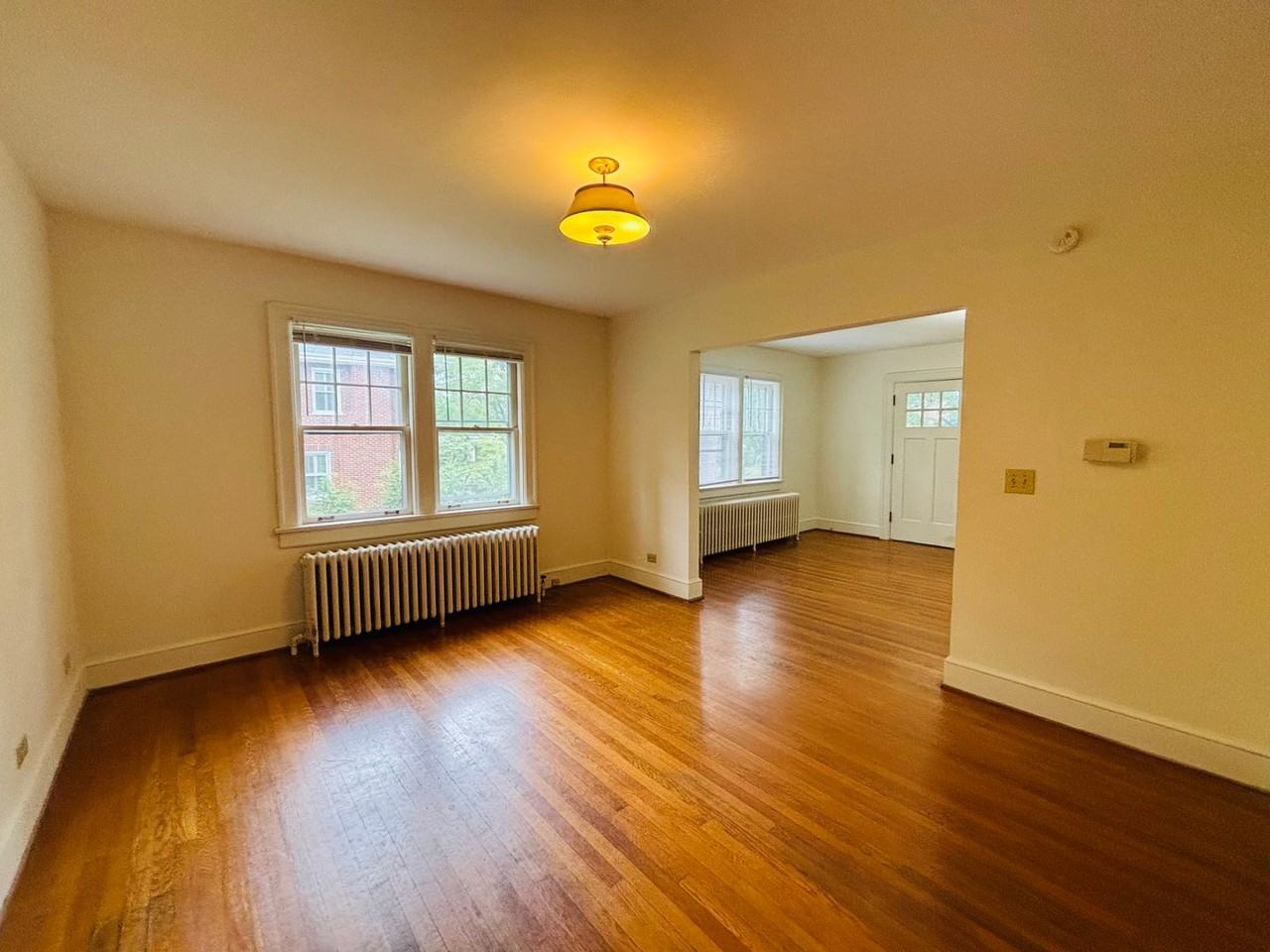 606 Preston Ave - Photo 6 of 19