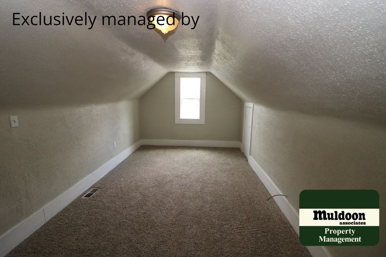 806 East Abriendo Avenue - Photo 2 of 9