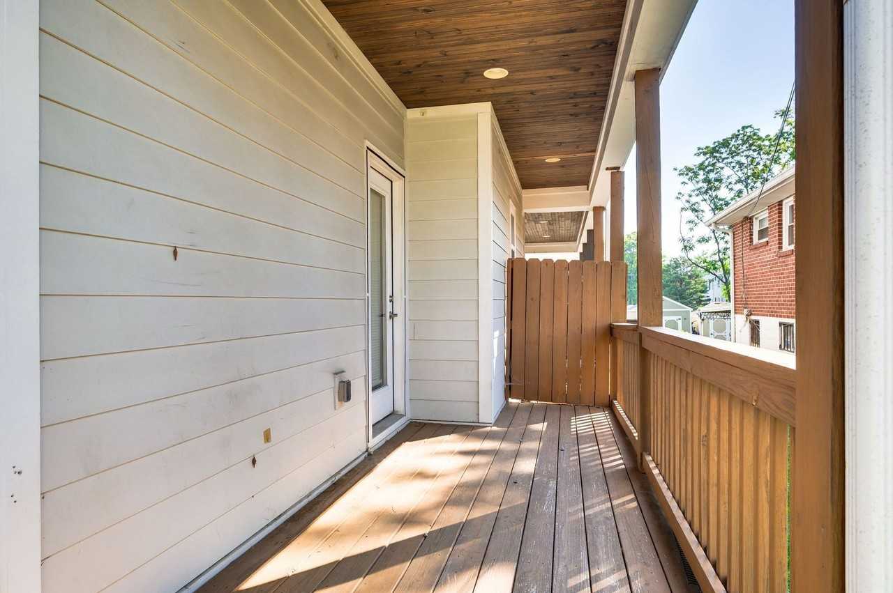 217 N 9th St - Photo 4 of 38