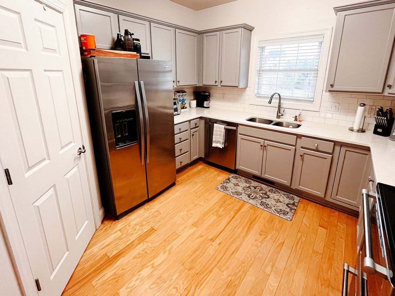 200 Meadow Dr - Photo 6 of 13