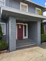 featured image of 1011 E Division St