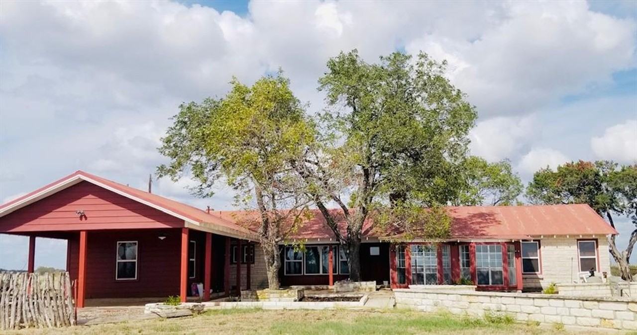 12300 12300 FM 1105 - Photo 2 of 26