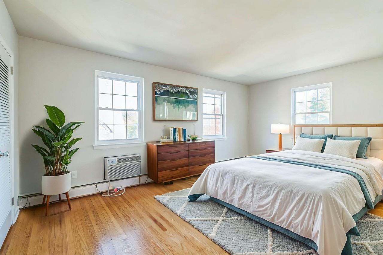 412 North Jackson Street - Photo 4 of 21