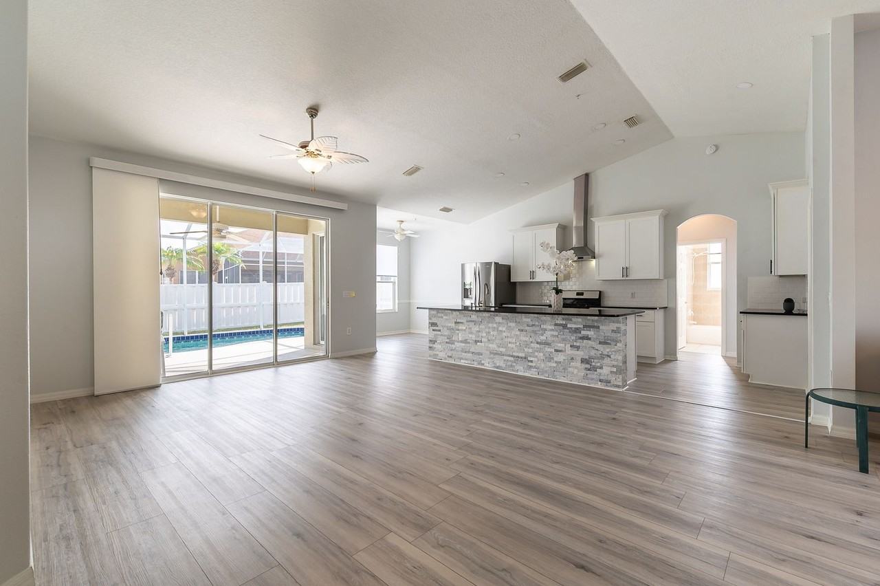 10636 Old Grove Cir - Photo 4 of 28