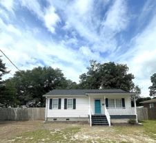 2424 Louisiana St - Photo 1 of 1