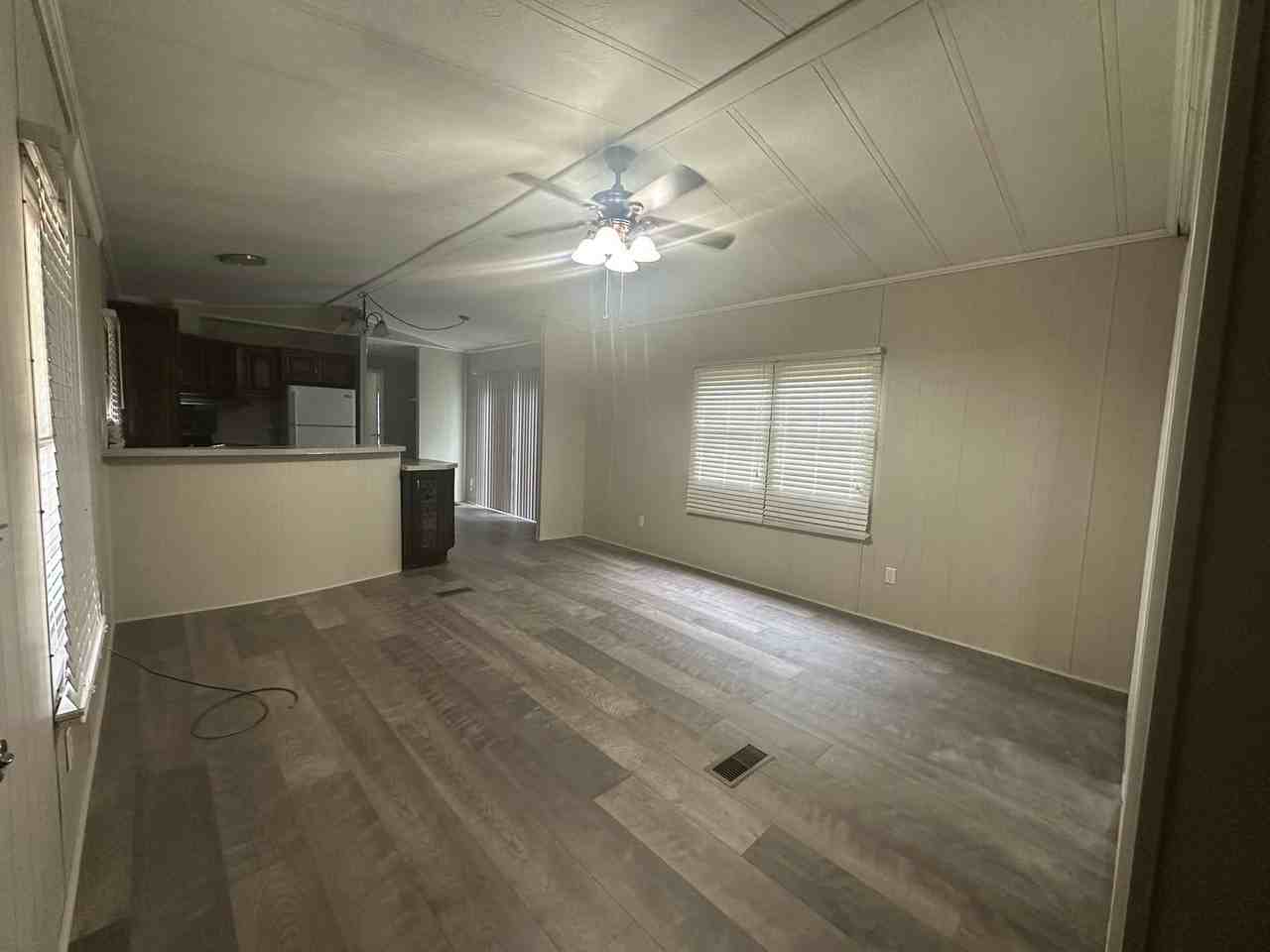 52 N Market St - Photo 2 of 8