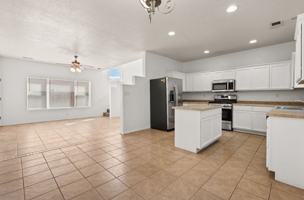 featured image of 2406 Broadway Blvd Ne