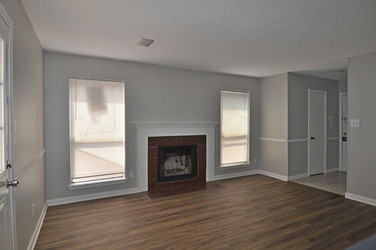 2612 San Sabastian Cir - Photo 4 of 19