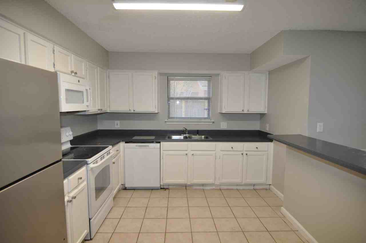 2612 San Sabastian Cir - Photo 7 of 19