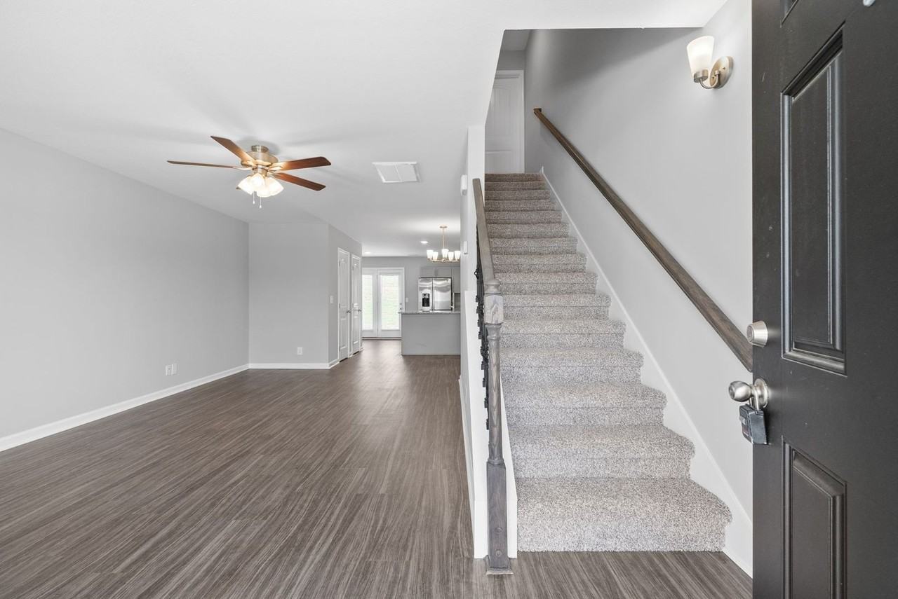 123 Davis Ridge Ln - Photo 2 of 22