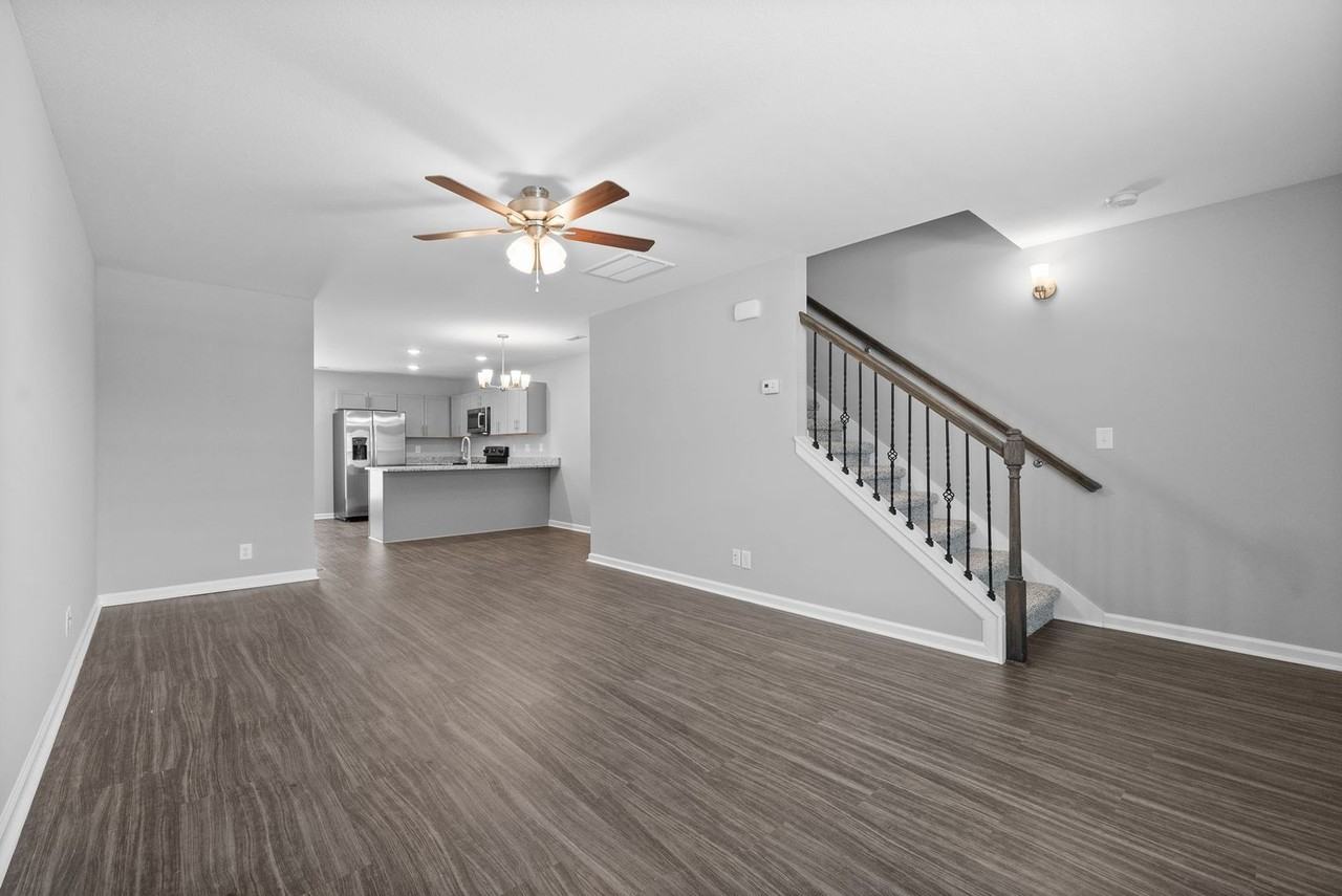 123 Davis Ridge Ln - Photo 4 of 22