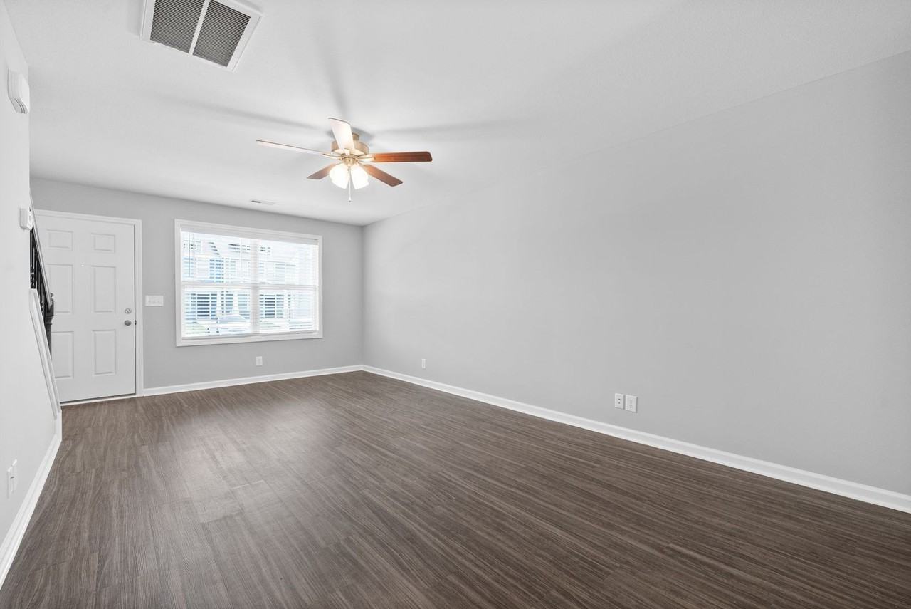 123 Davis Ridge Ln - Photo 6 of 22