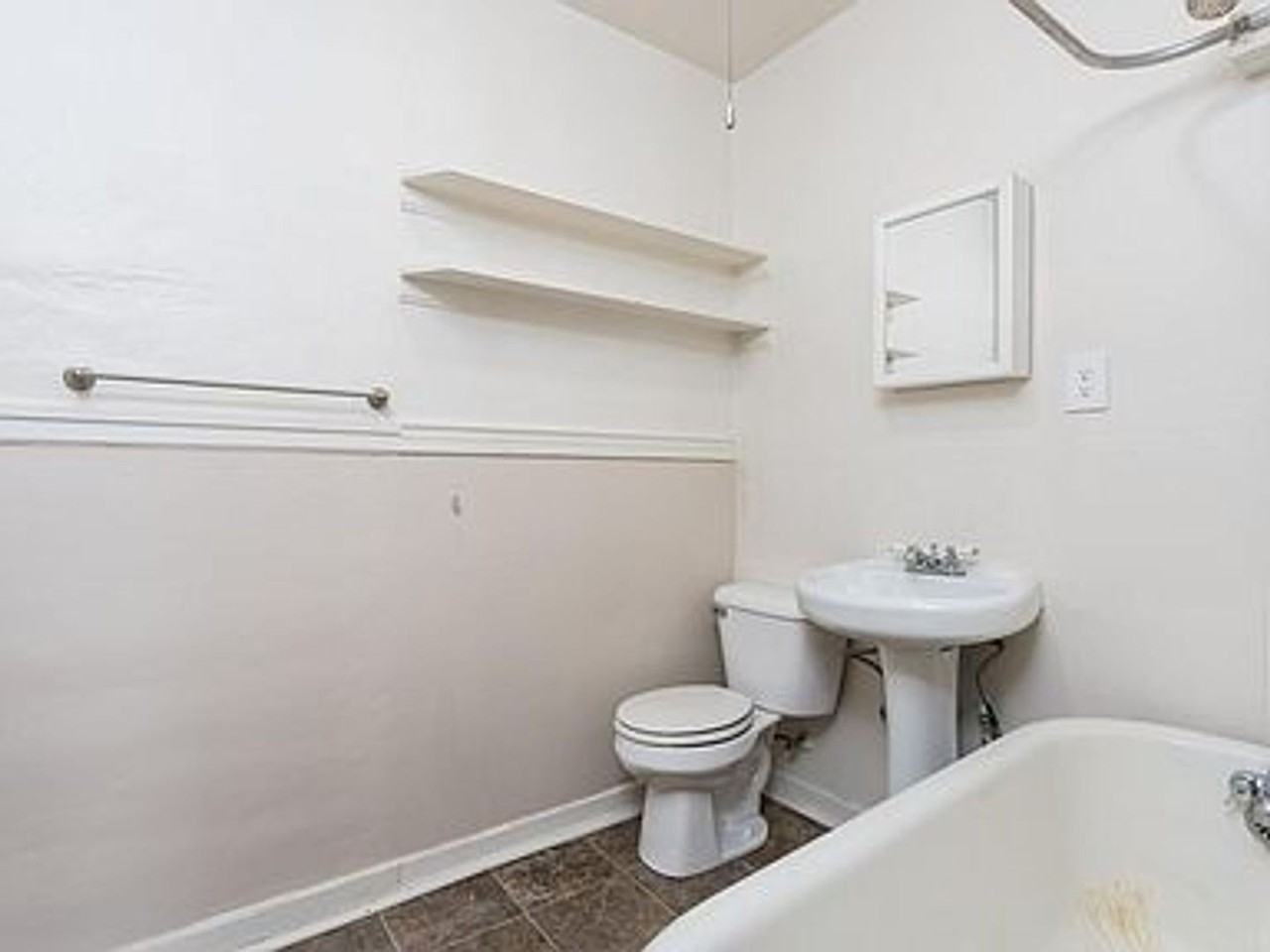 1126 SW 12th Avenue - Photo 6 of 20