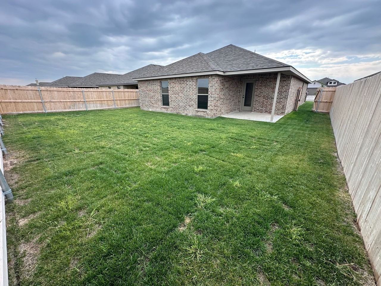 10403 Ruse St - Photo 2 of 20