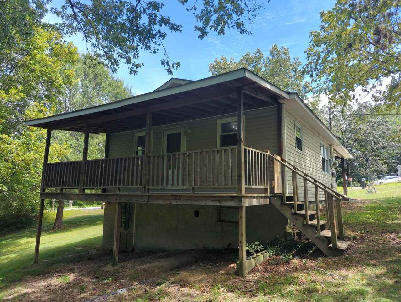 4813 Blue Bell Ave - Photo 3 of 19