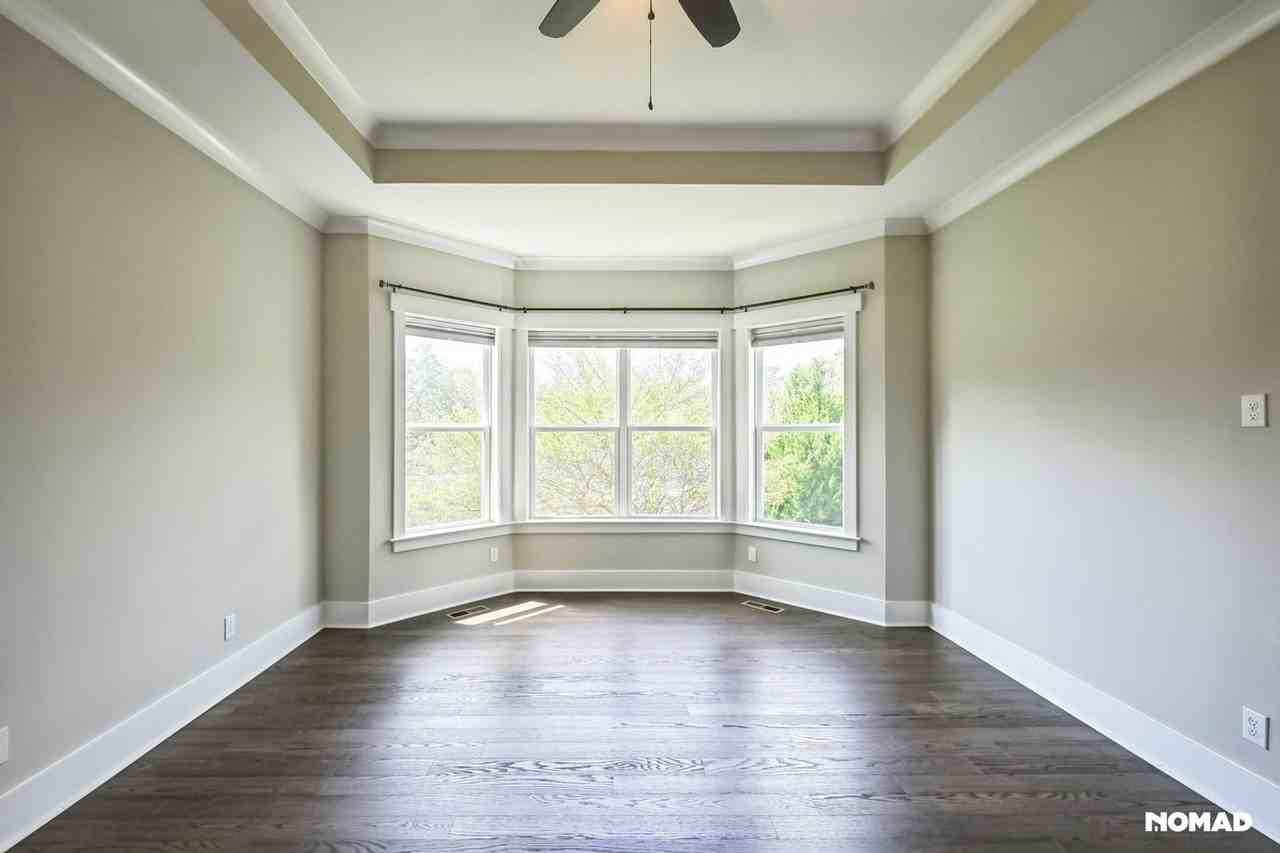 149 Landover Cir - Photo 2 of 27