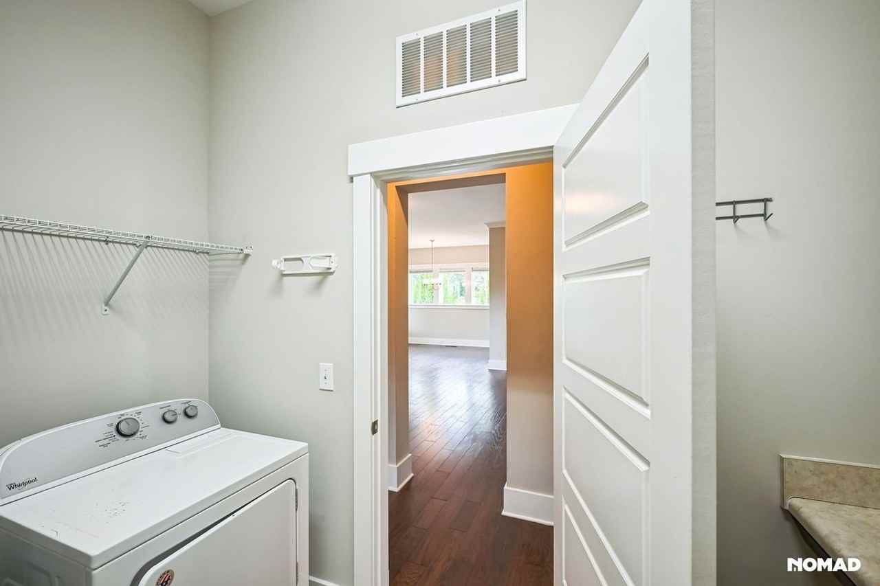 149 Landover Cir - Photo 3 of 27