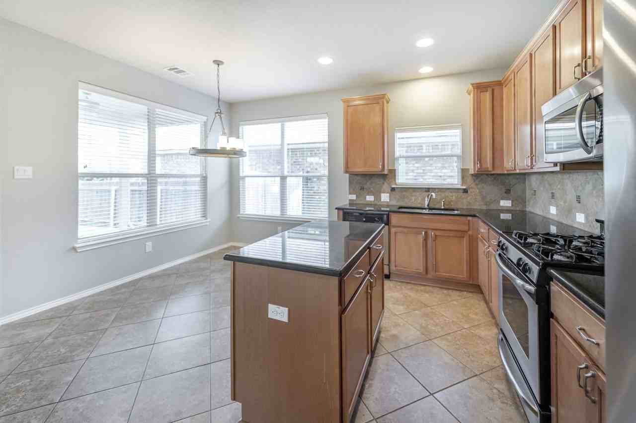 11221 Old Quarry Rd - Photo 3 of 18