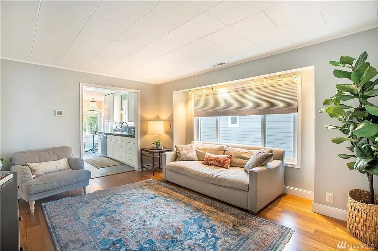 1227 Sw Myrtle St - Photo 3 of 29