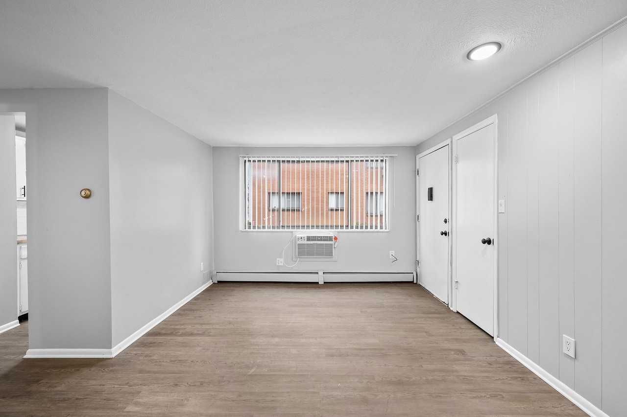 4015 Rocky River Dr. - Photo 7 of 17