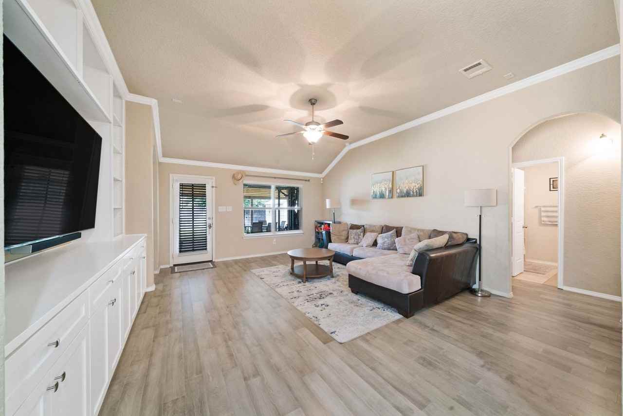 14415 High Plains Dr - Photo 5 of 38