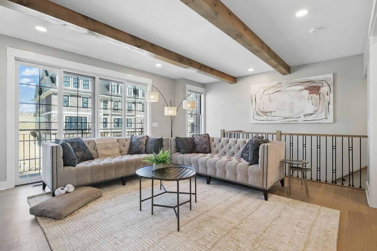 3010 Greeneview Ln - Photo 6 of 46