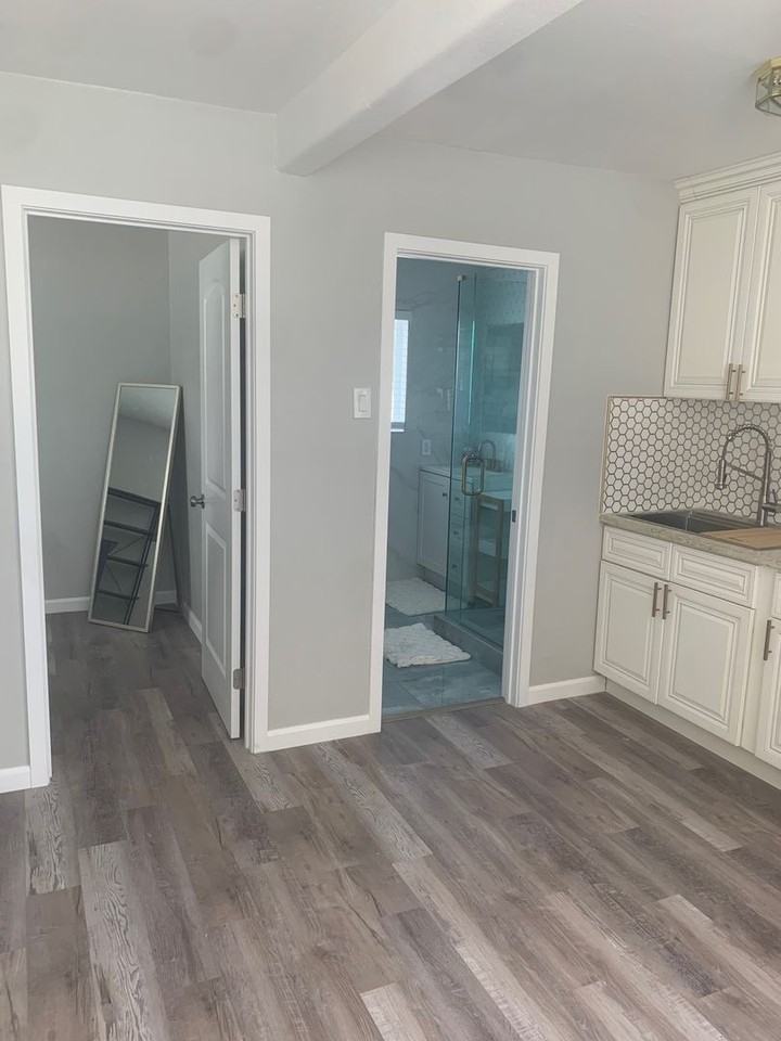 2437 E Main St - Photo 7 of 16