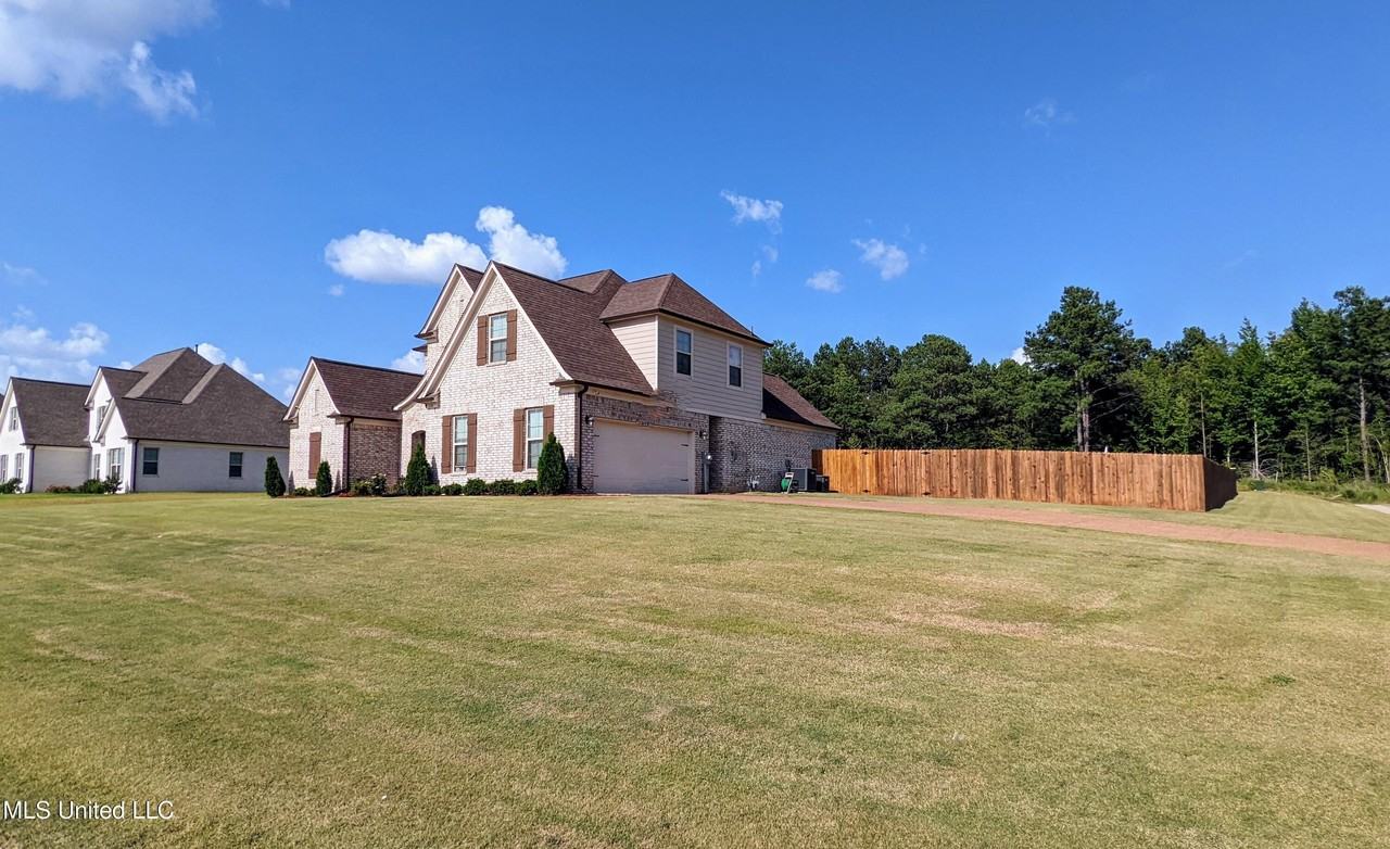 5108 Malone Rd - Photo 3 of 36