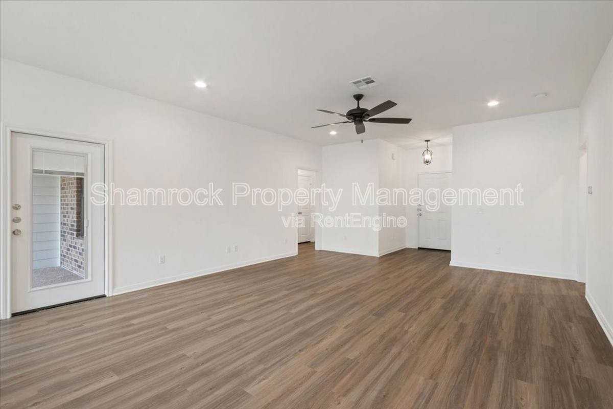 119 W Windmill Way - Photo 3 of 10