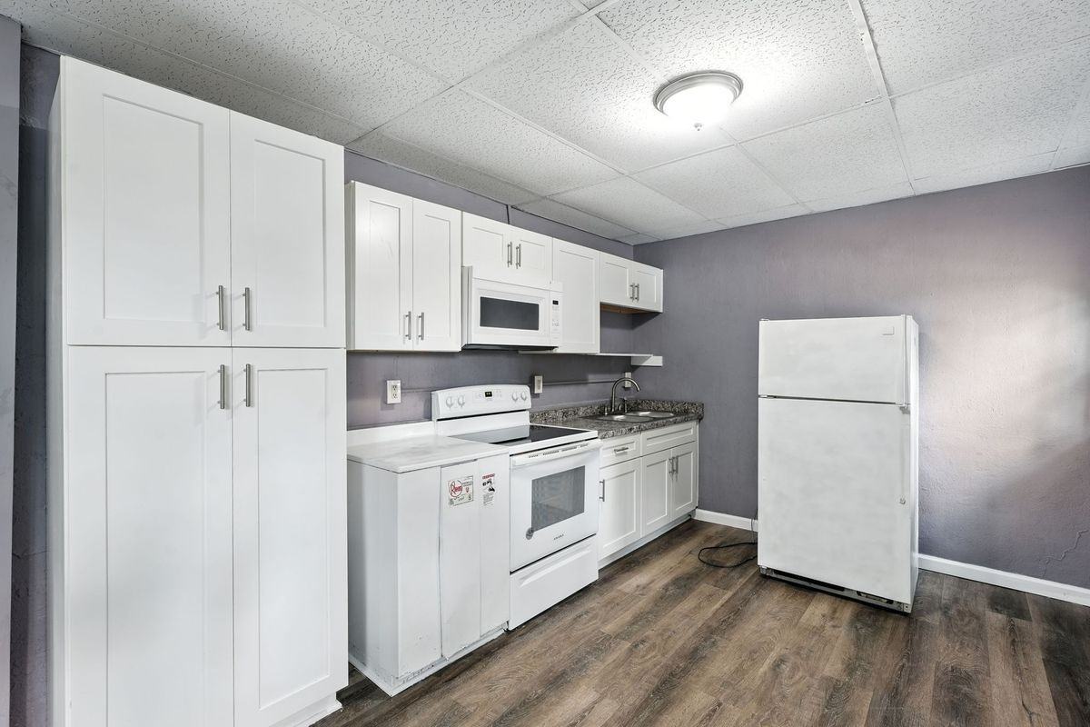 1527 Langston Ave Sw ##A - Photo 3 of 15