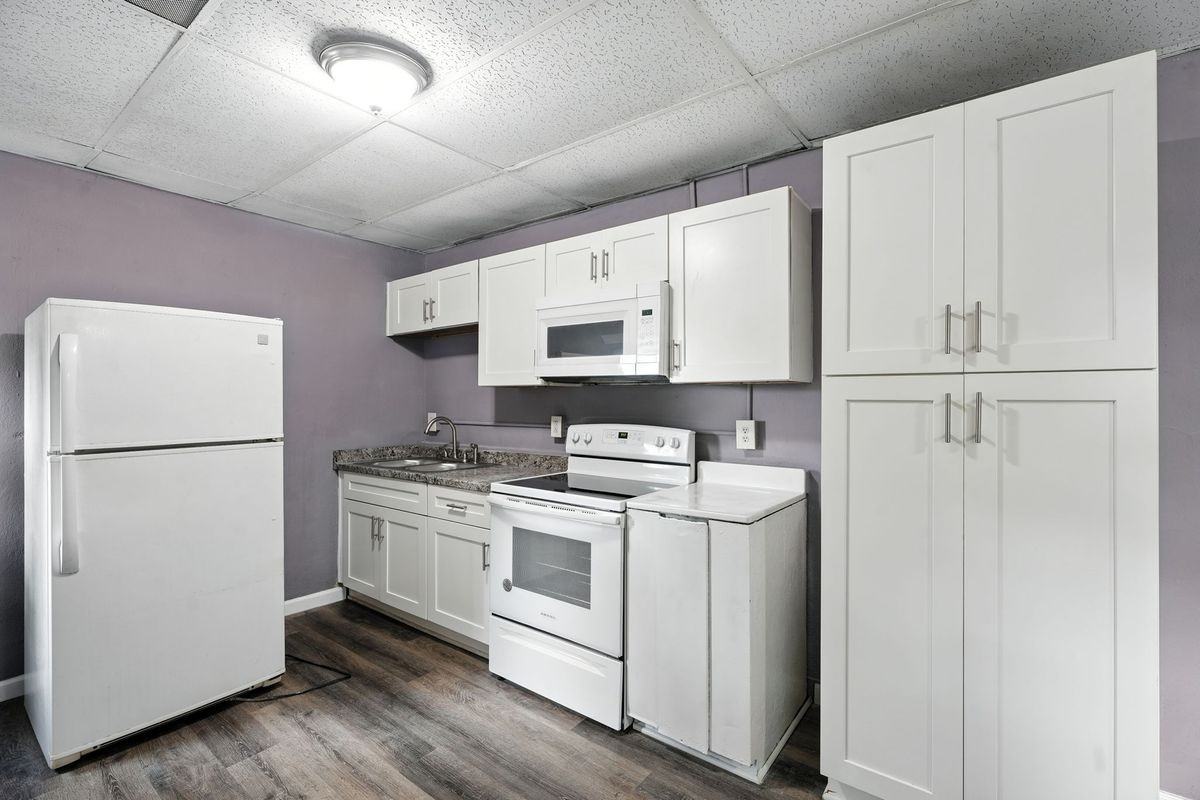 1527 Langston Ave Sw ##B - Photo 3 of 15