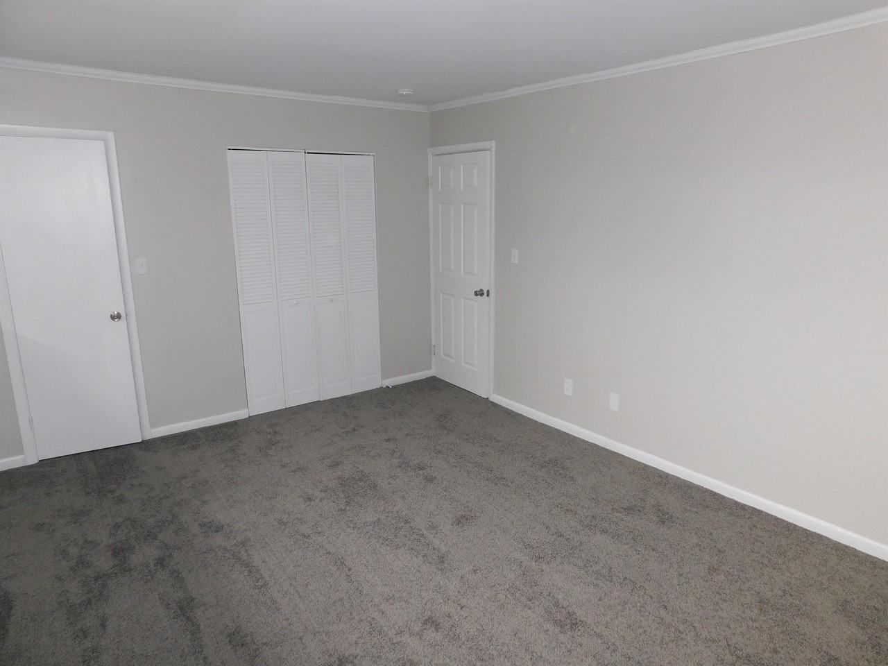 1028 Adams Ave #1 - Photo 2 of 9