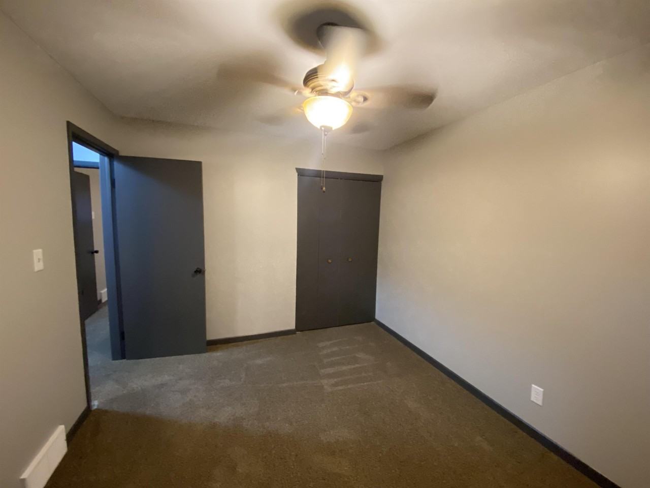 1111 Hill St - Photo 2 of 11