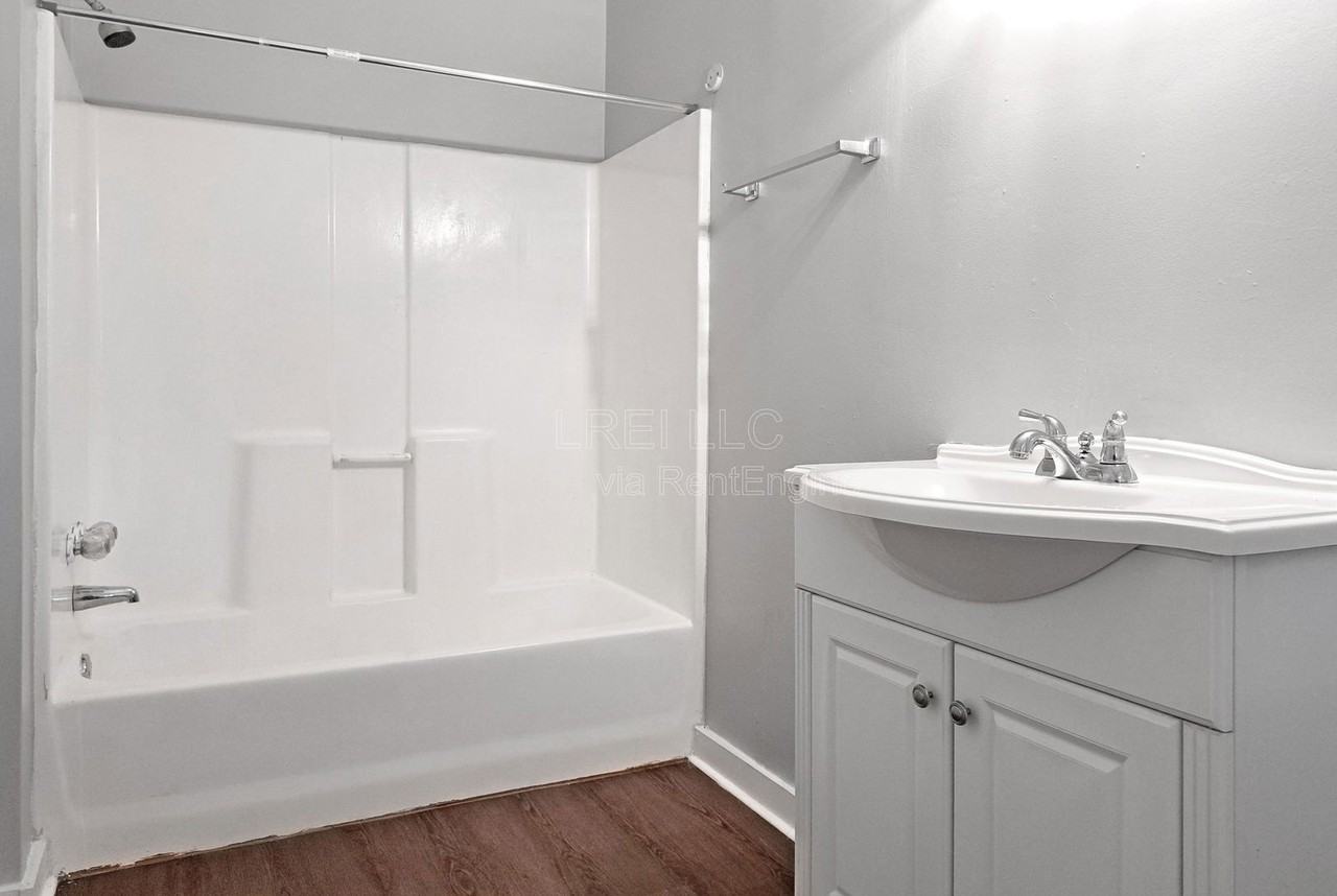 2617 Slevin St - Photo 7 of 14