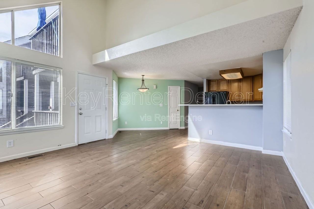 12404 E Tennessee Cir - Photo 7 of 32
