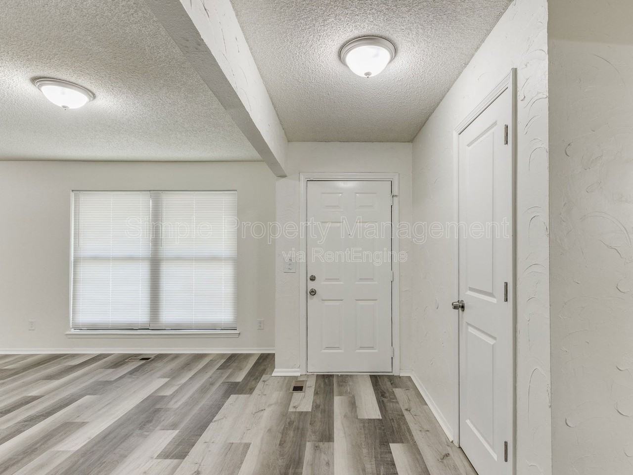 704 Pepperdine Ave - Photo 3 of 30