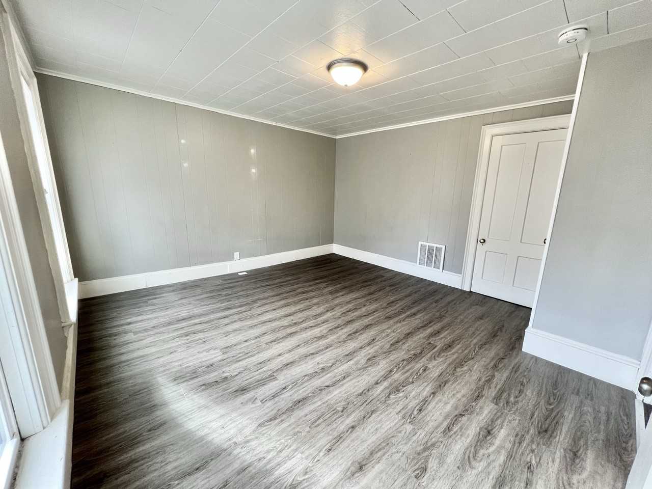 2 Highland Ave #4B - Photo 6 of 12