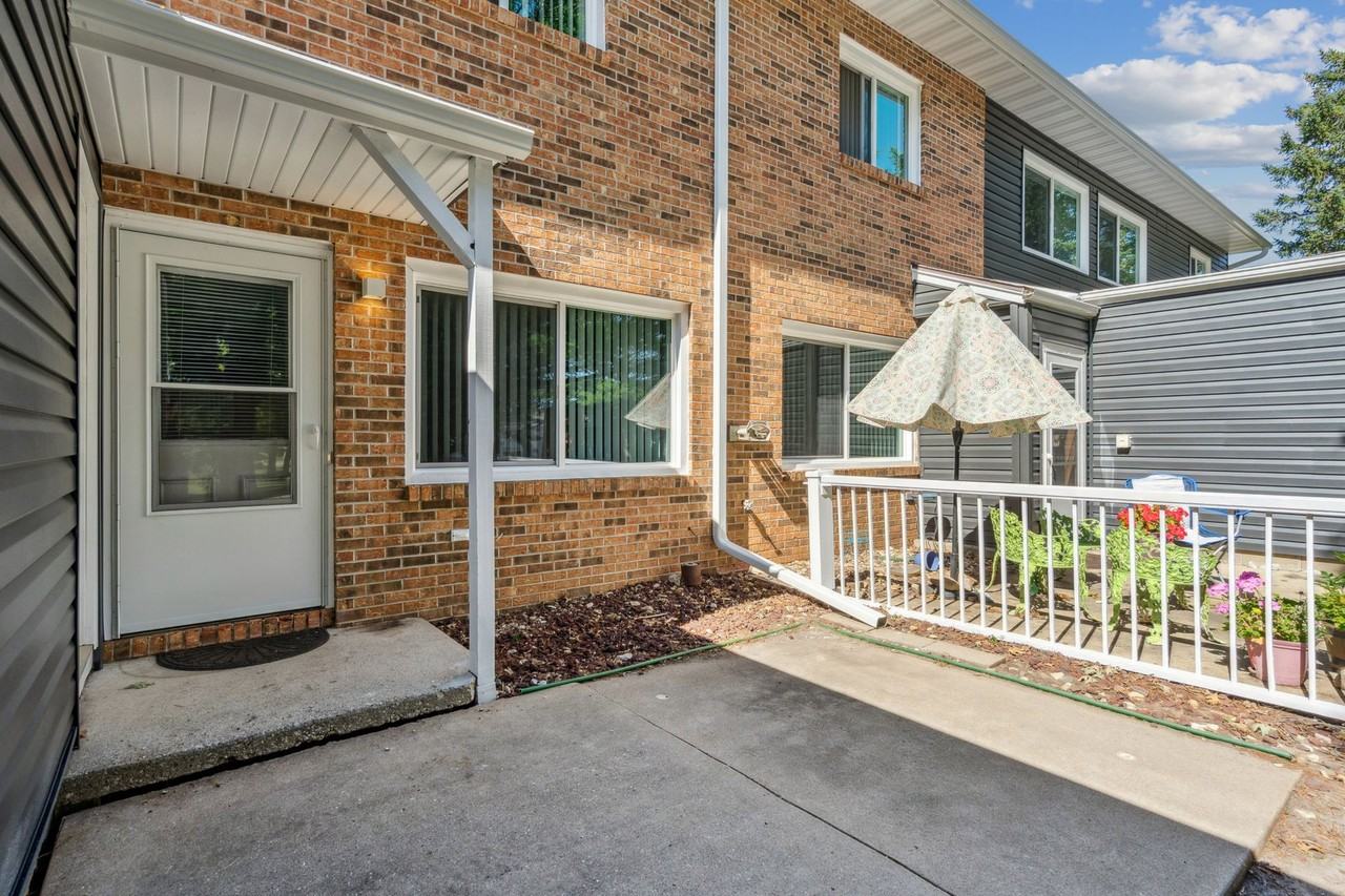 Whispering Meadows Condominiums - Photo 4 of 6