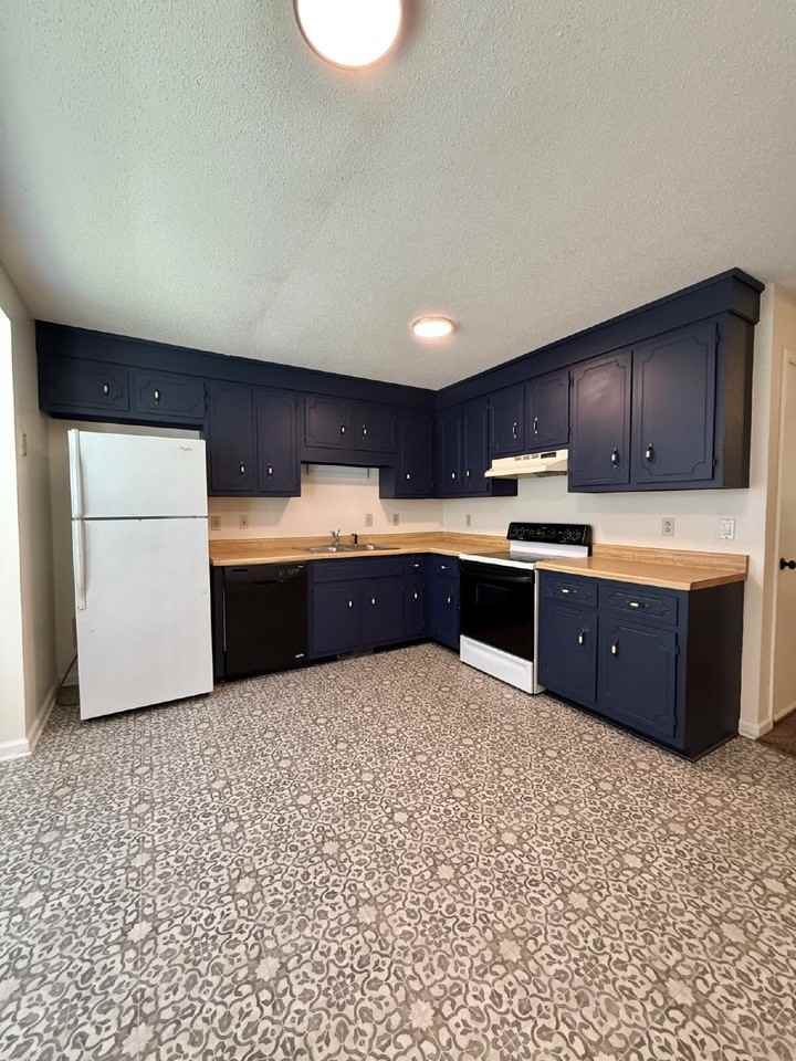 200 Mill Creek Rd - Photo 5 of 21