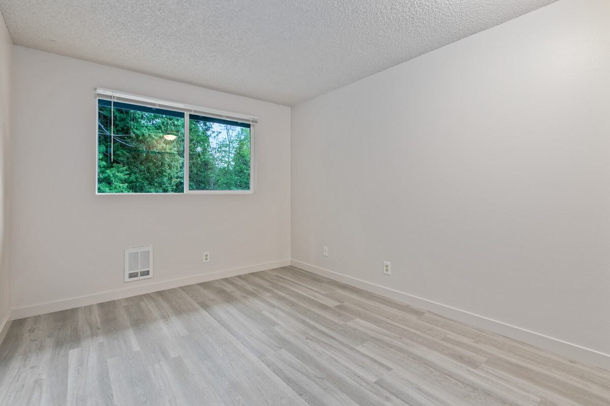 1209 Euclid Ave #4 - Photo 6 of 9