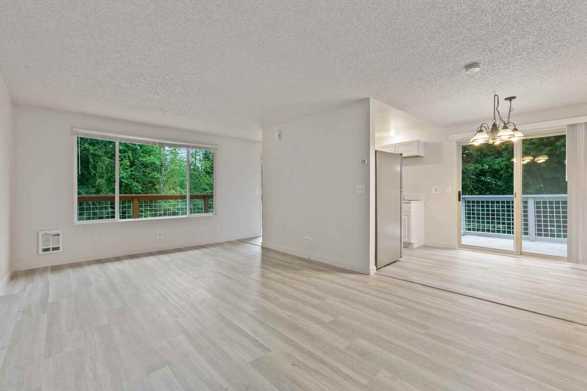 1209 Euclid Ave #4 - Photo 7 of 9