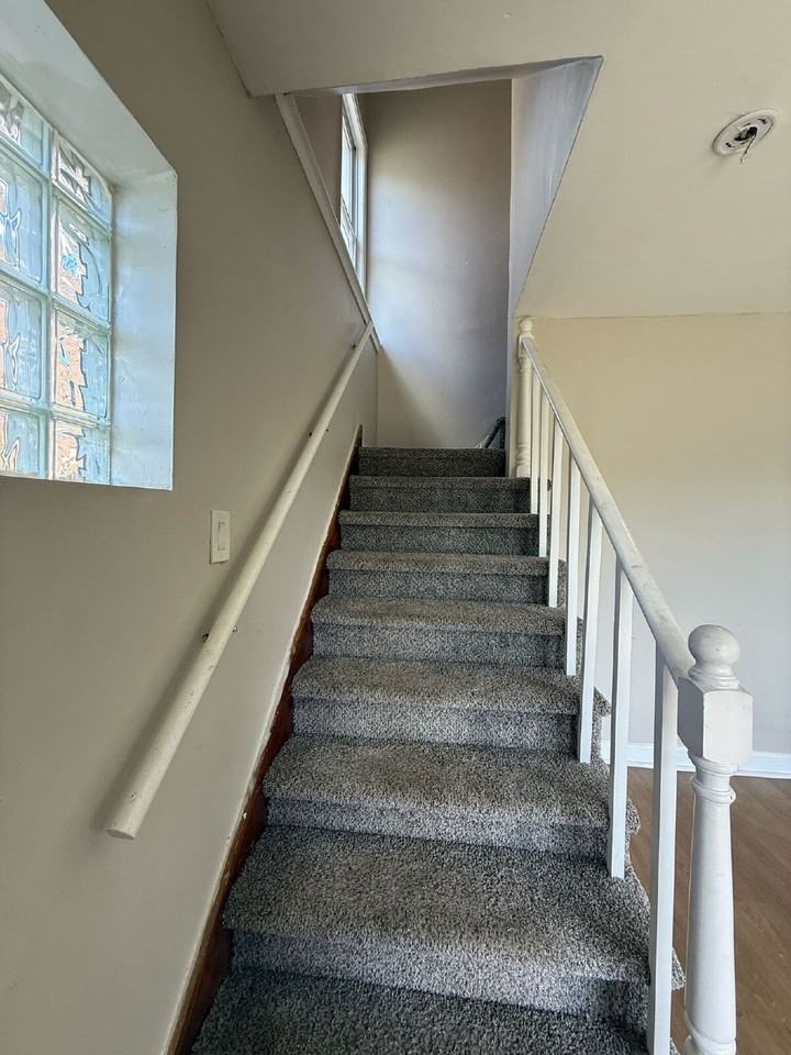 14732 Woodmont Ave - Photo 7 of 9