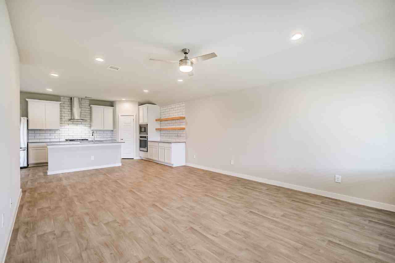 12534 Newport Arch Ln - Photo 4 of 29
