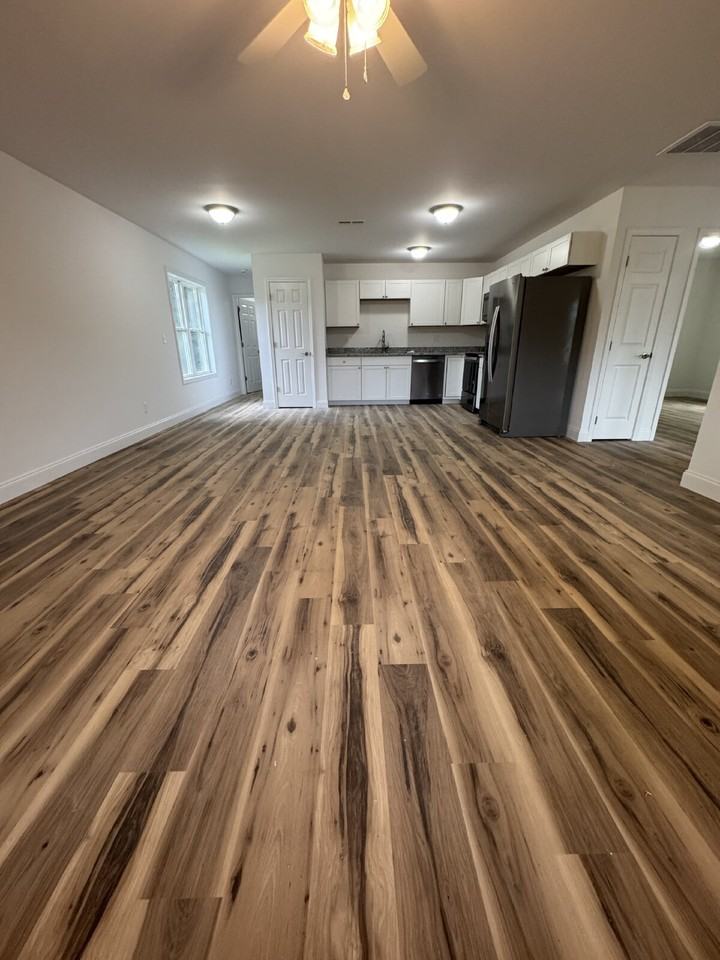 189 Quinn Hill Ln - Photo 3 of 15