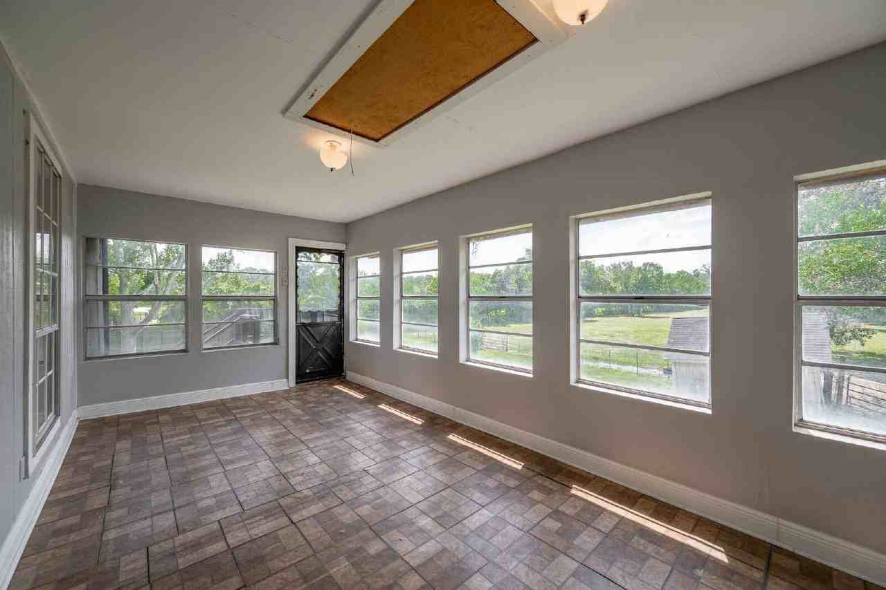 9311 Masters Rd - Photo 3 of 42