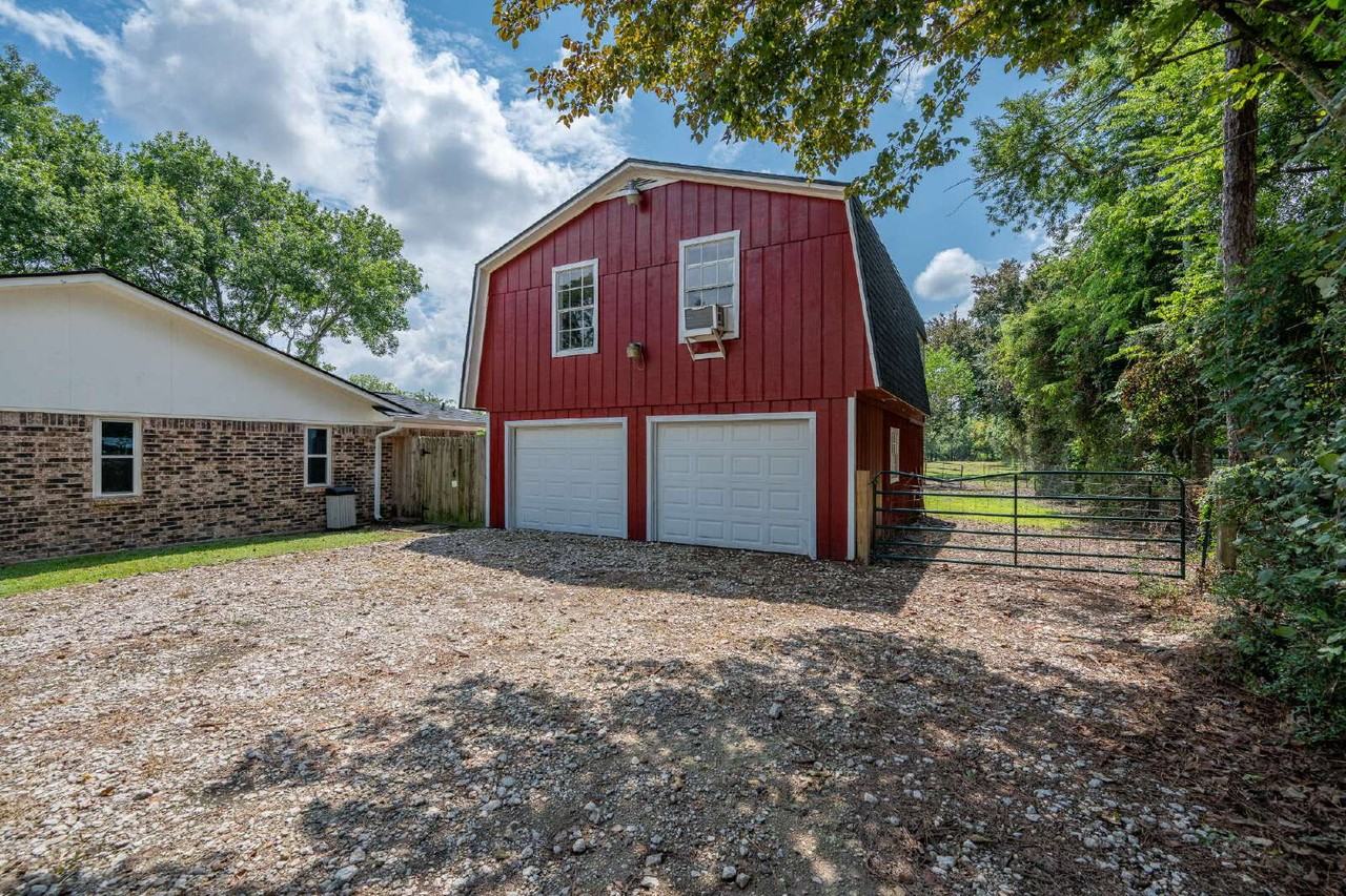 9311 Masters Rd - Photo 7 of 42
