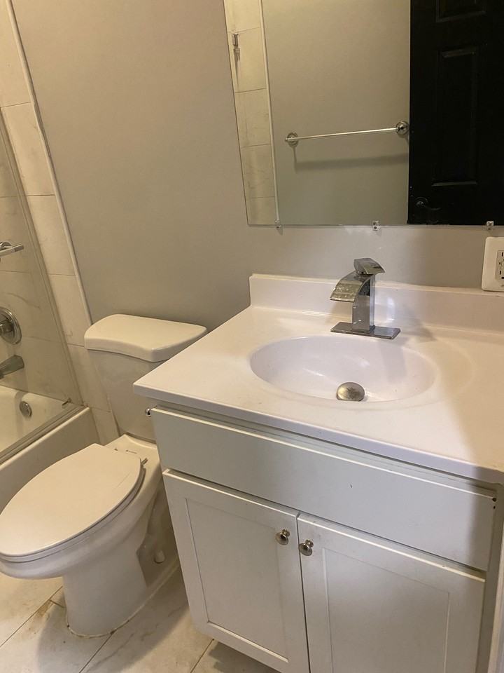 833 N Fulton Ave - Photo 7 of 12