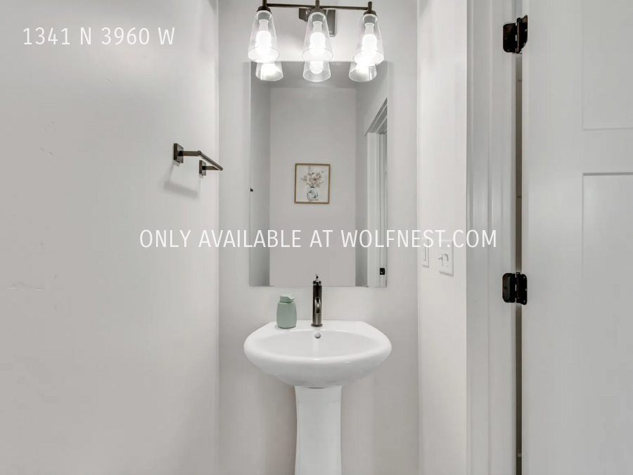 1341 N 3960 W - Photo 6 of 26