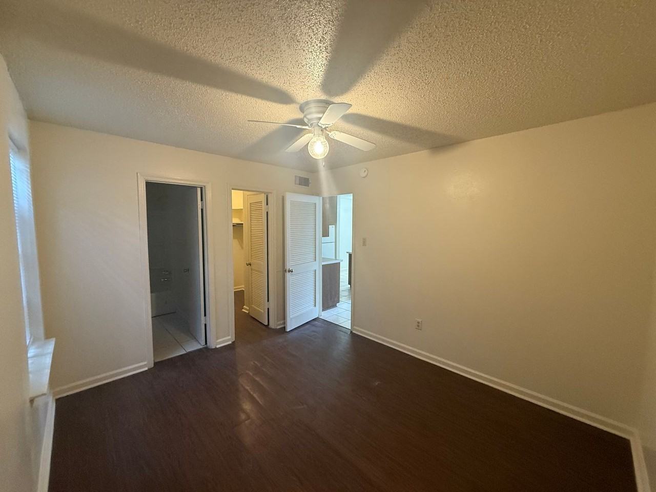 DM 8070 NED AVE. - Photo 5 of 17